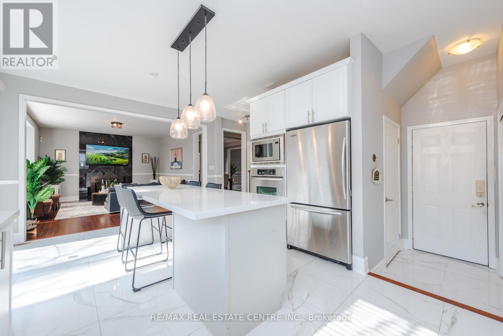 920 Bessy Trail, Milton, Ontario  L9T 0H2 - Photo 13 - W12931262