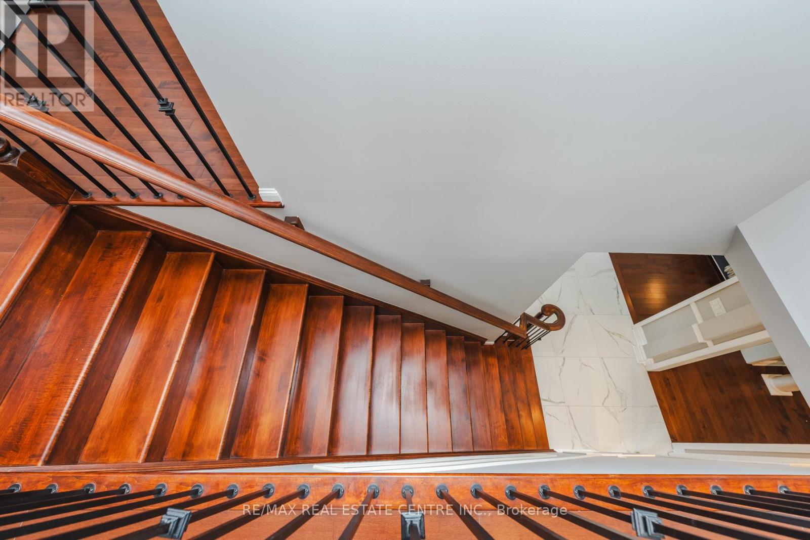 920 Bessy Trail, Milton, Ontario  L9T 0H2 - Photo 16 - W12931262