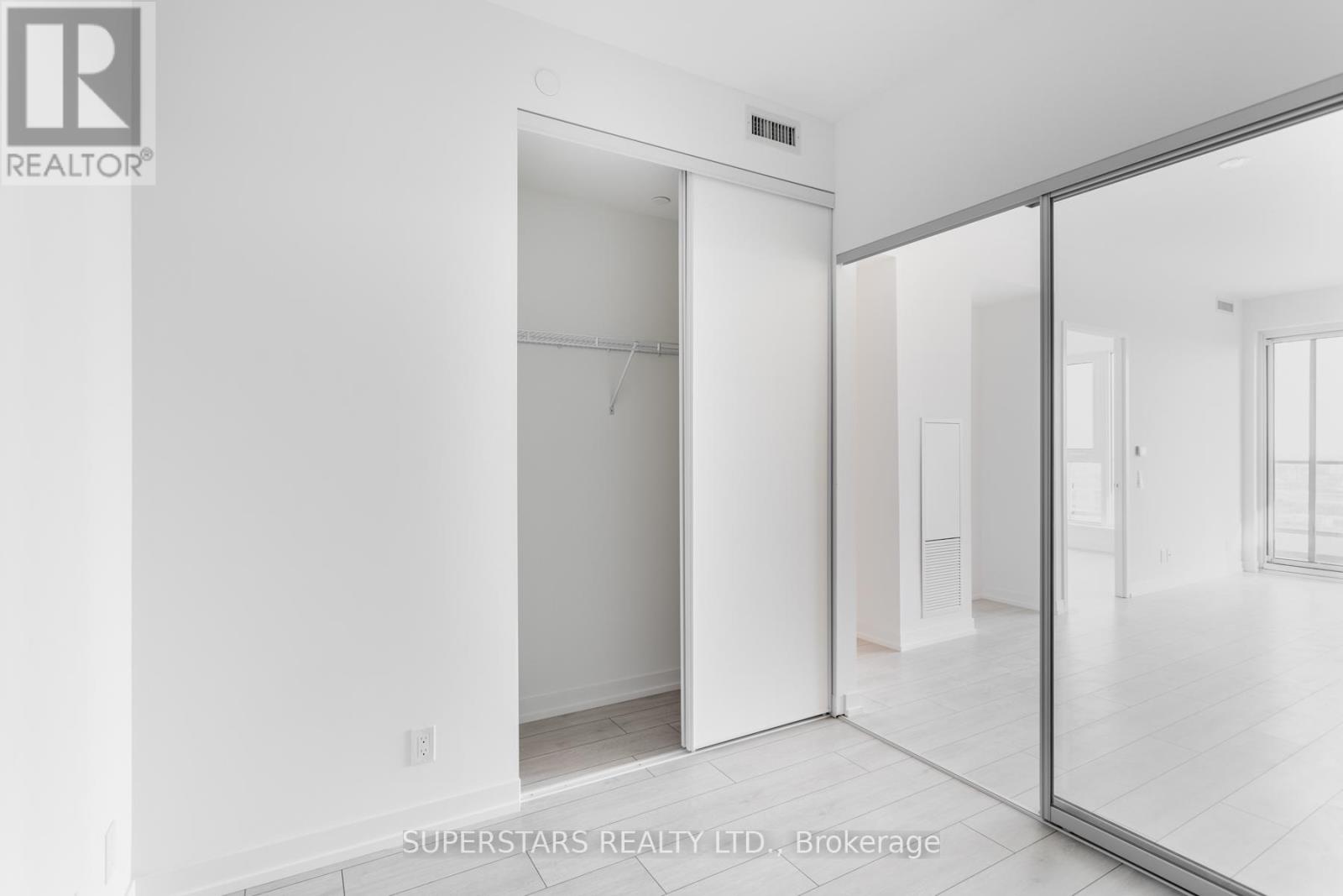 4505 - 5 Buttermill Avenue, Vaughan, Ontario  L4K 0J5 - Photo 19 - N12931860