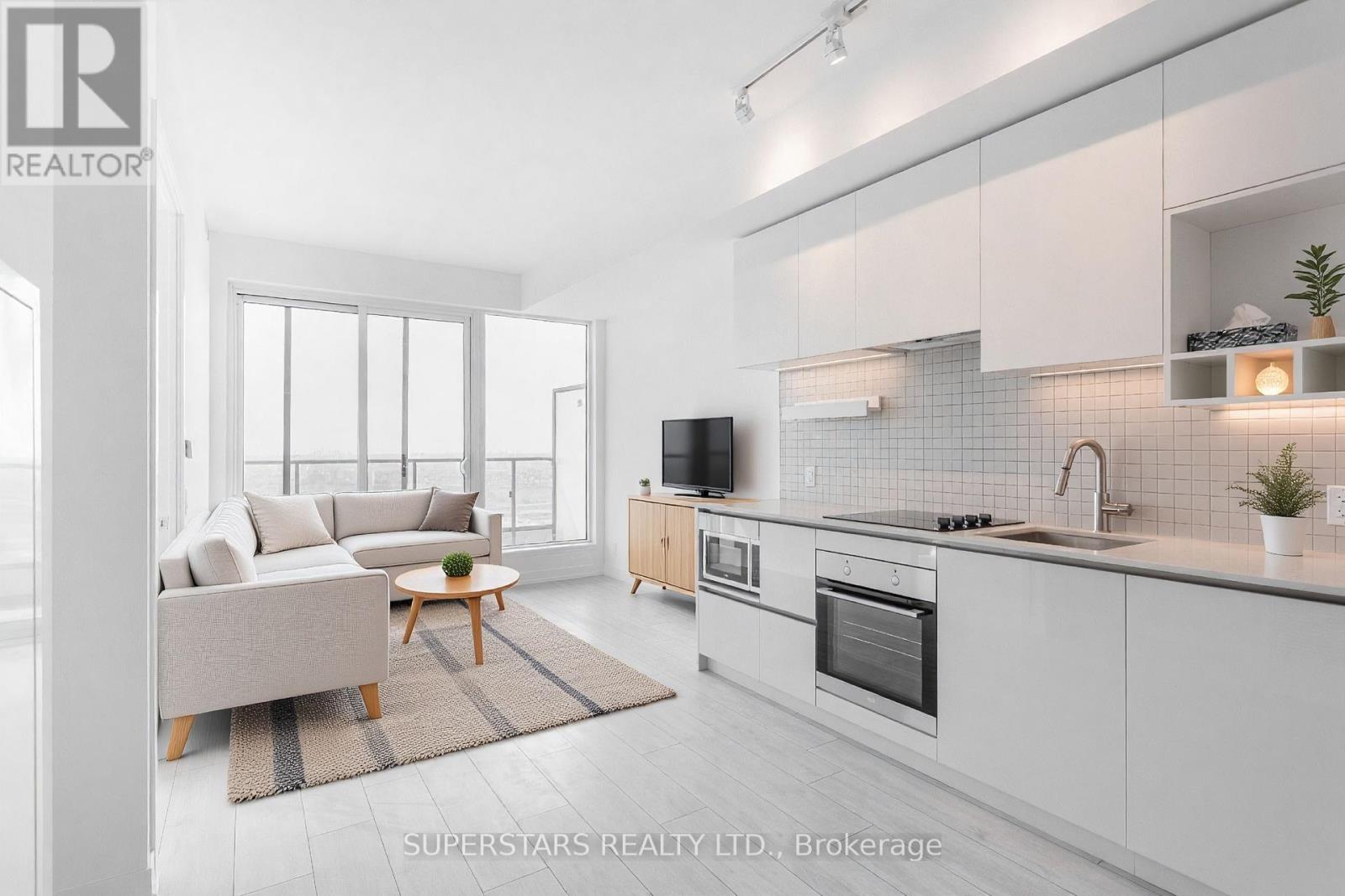 4505 - 5 Buttermill Avenue, Vaughan, Ontario  L4K 0J5 - Photo 2 - N12931860