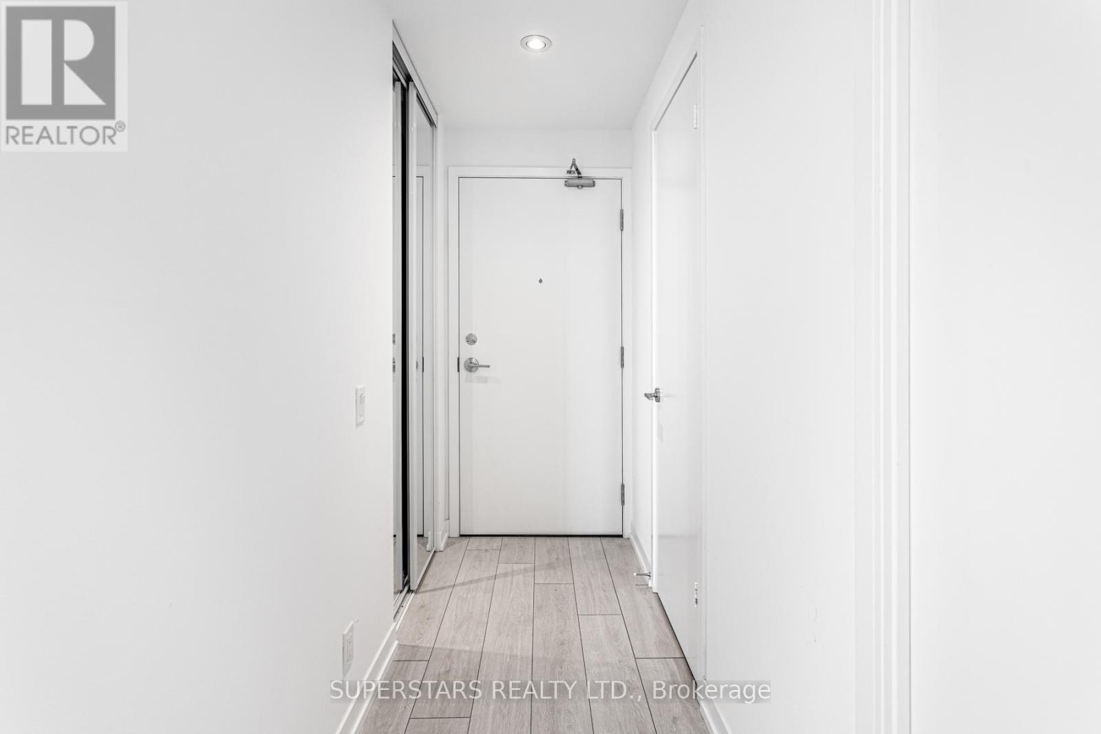 4505 - 5 Buttermill Avenue, Vaughan, Ontario  L4K 0J5 - Photo 5 - N12931860