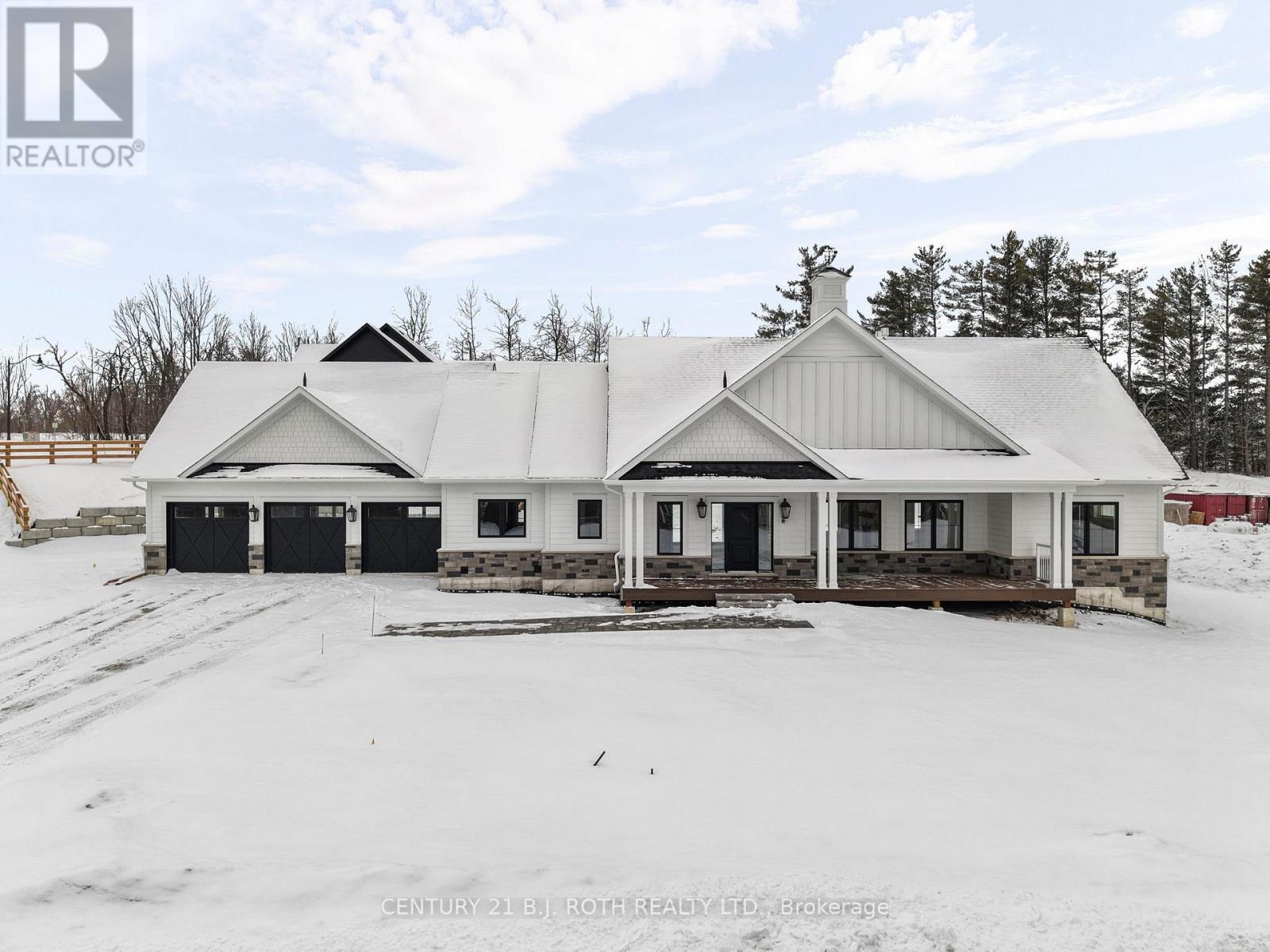 4 Friesian Court, Oro-Medonte, Ontario  L0K 1E0 - Photo 2 - S12931840