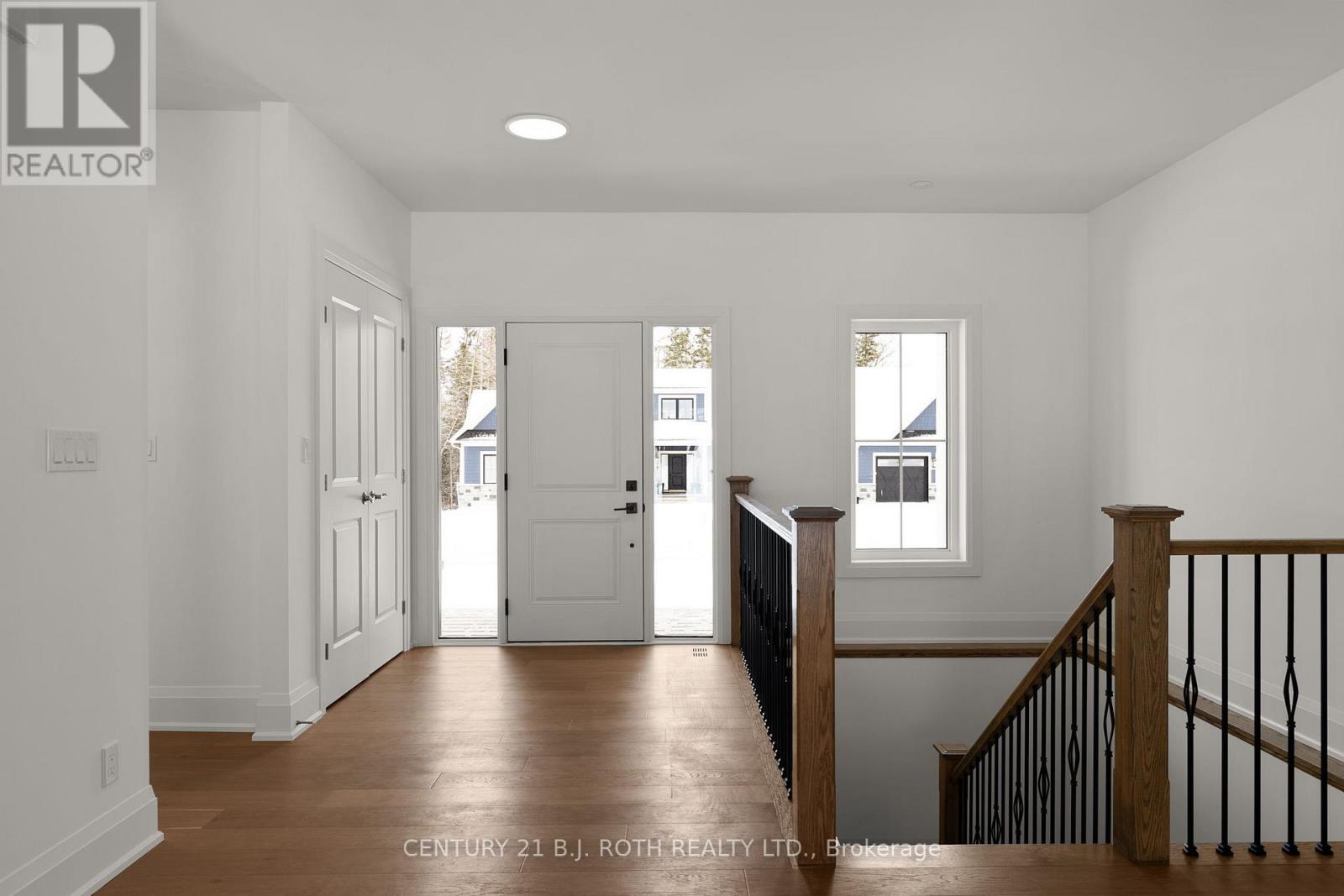 4 Friesian Court, Oro-Medonte, Ontario  L0K 1E0 - Photo 4 - S12931840