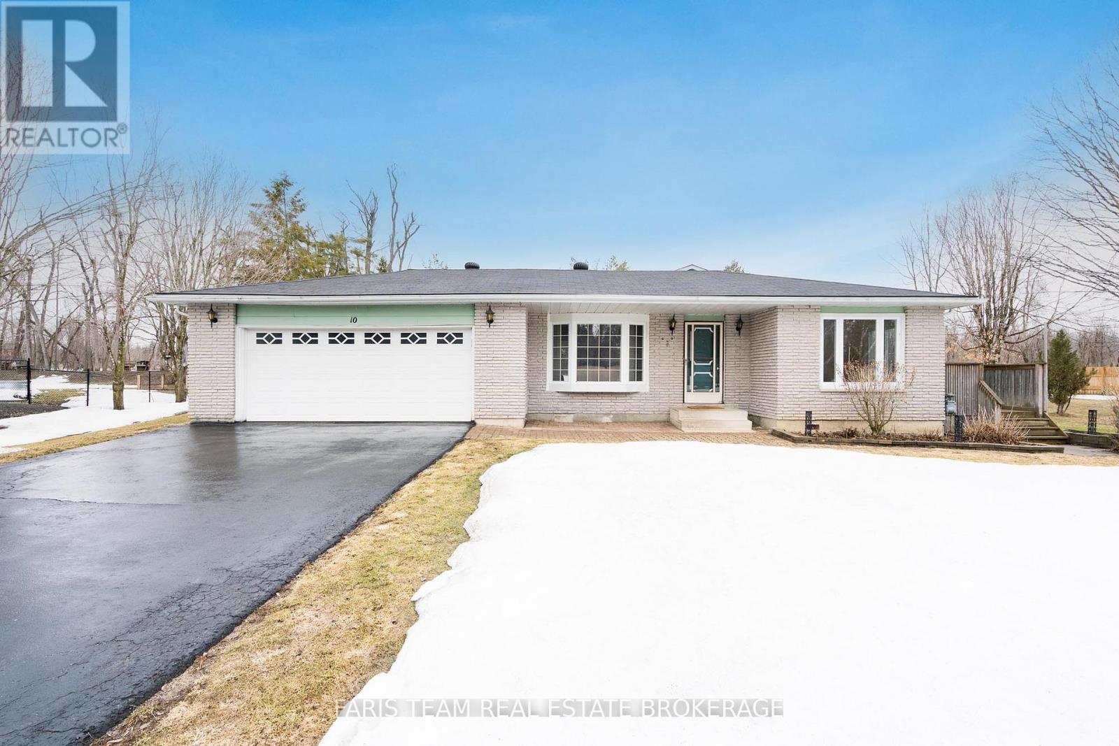 10 WILLIAM STREET, oro-medonte (shanty bay), Ontario