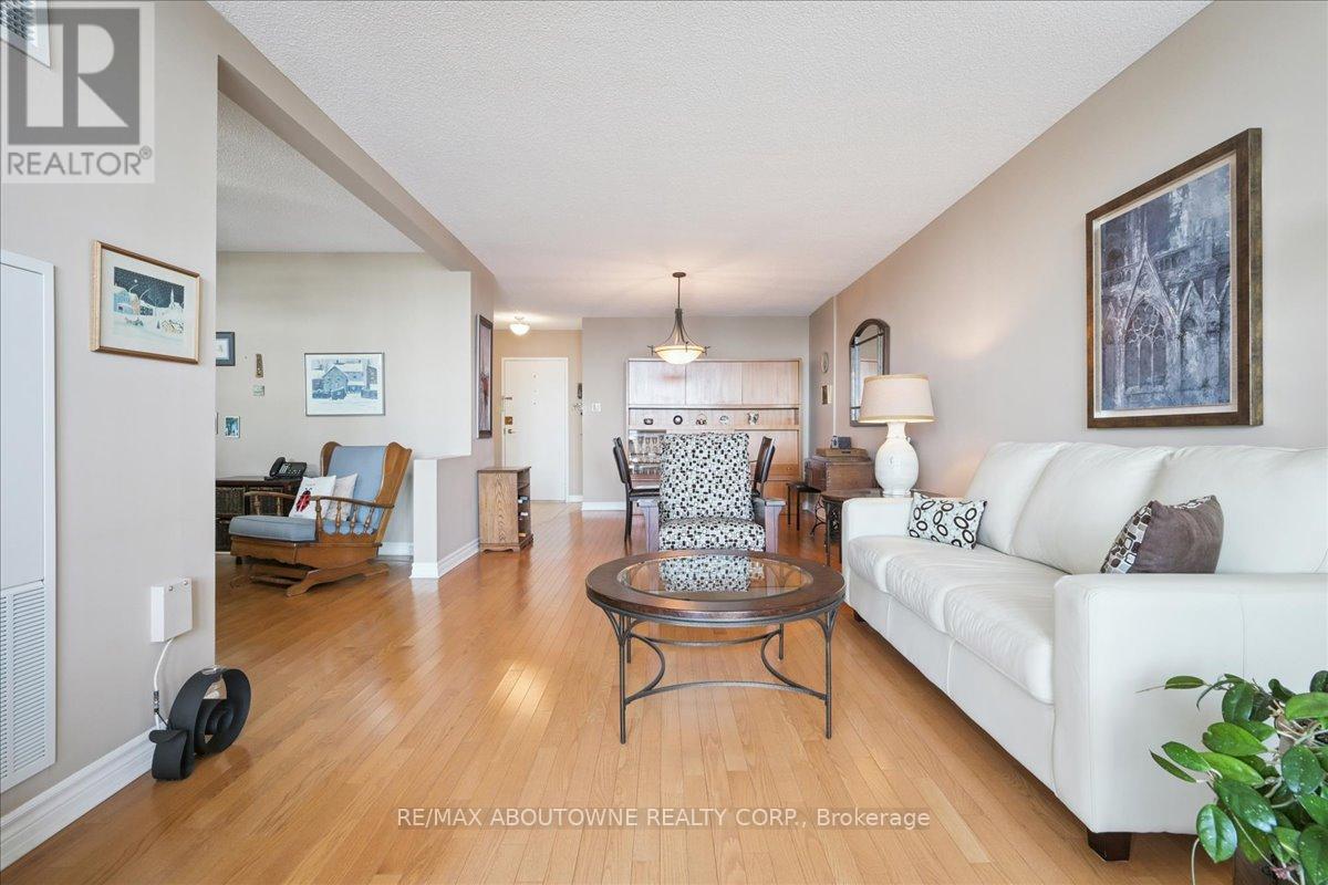 1801 - 299 Mill Road, Toronto, Ontario  M9C 4V9 - Photo 11 - W12931810