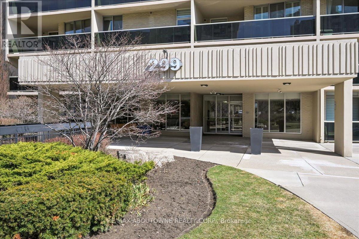 1801 - 299 Mill Road, Toronto, Ontario  M9C 4V9 - Photo 3 - W12931810