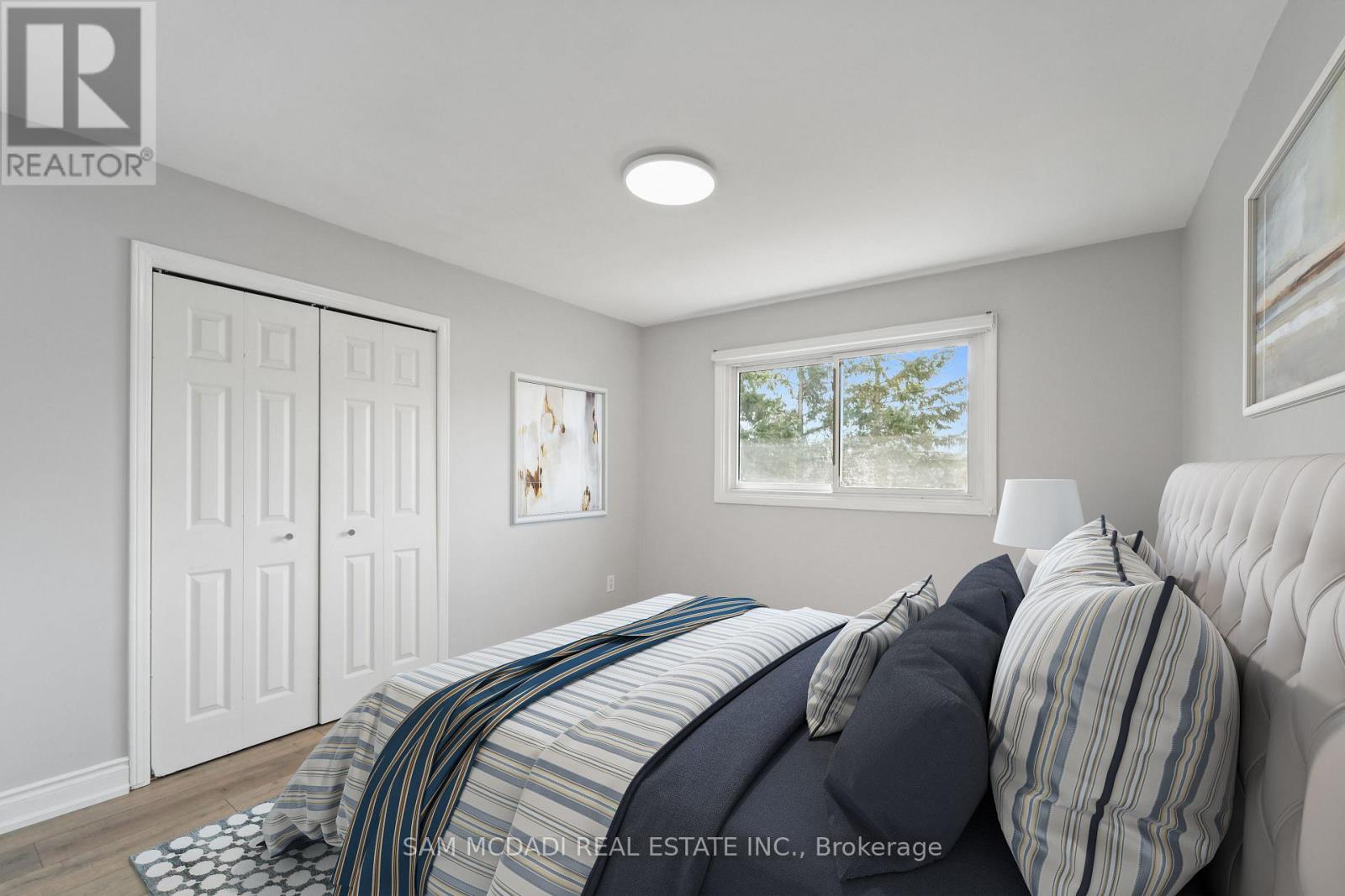 2032 Shannon Drive, Mississauga (Sheridan), Ontario  L5H 3W3 - Photo 29 - W12931838