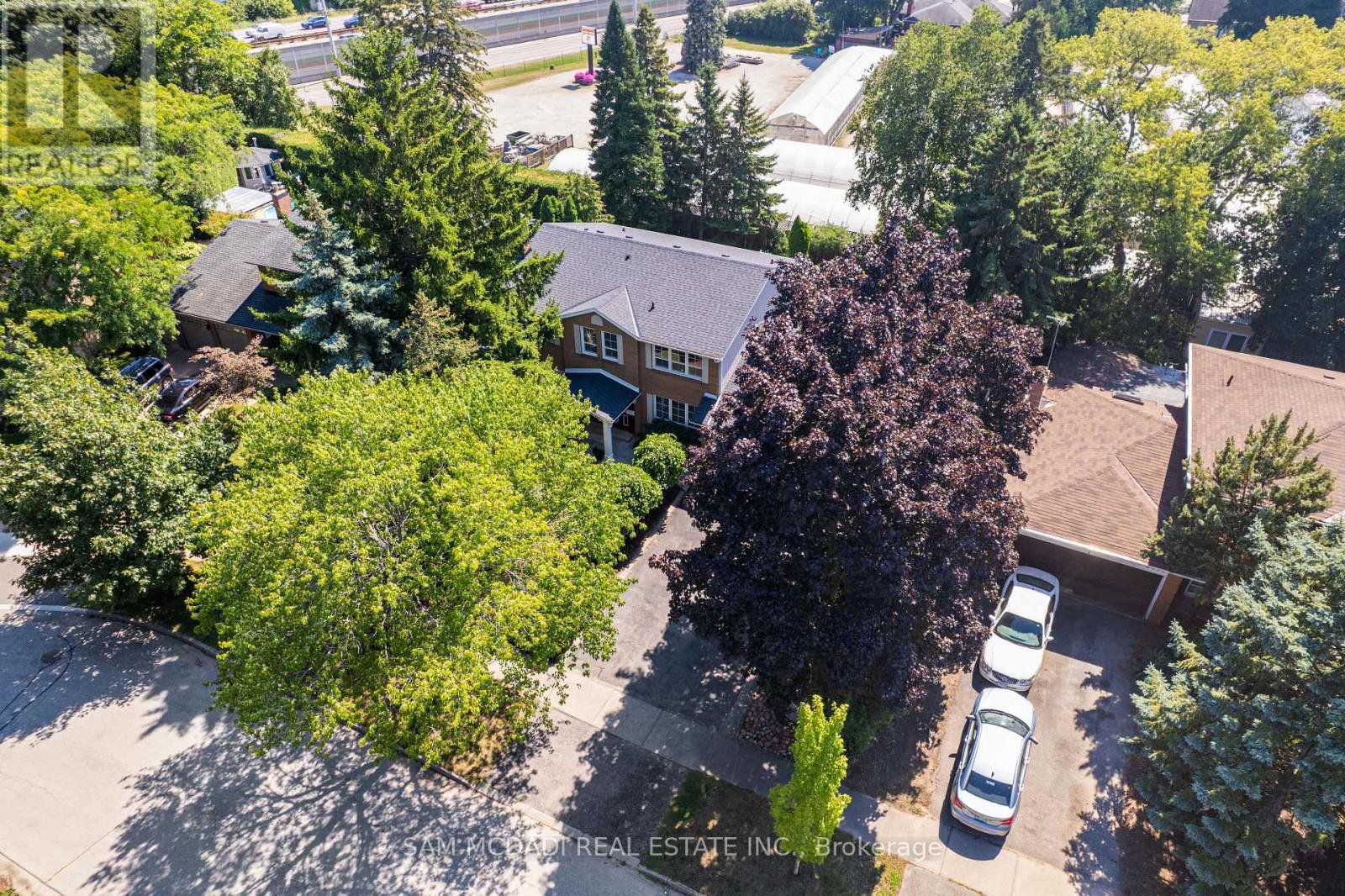 2032 Shannon Drive, Mississauga (Sheridan), Ontario  L5H 3W3 - Photo 50 - W12931838