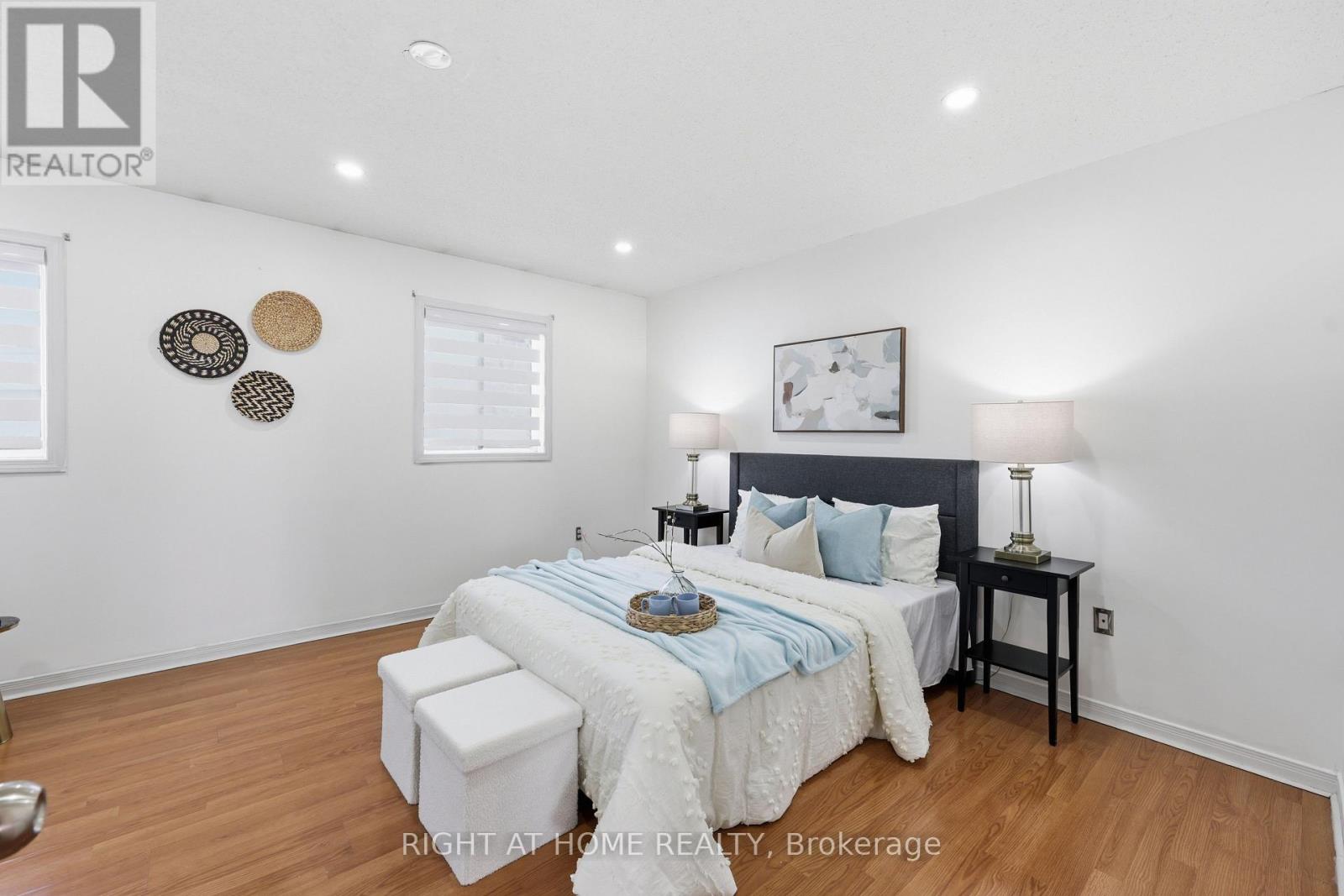 111 Gollins Drive, Milton (De Dempsey), Ontario  L9T 6J9 - Photo 19 - W12931858