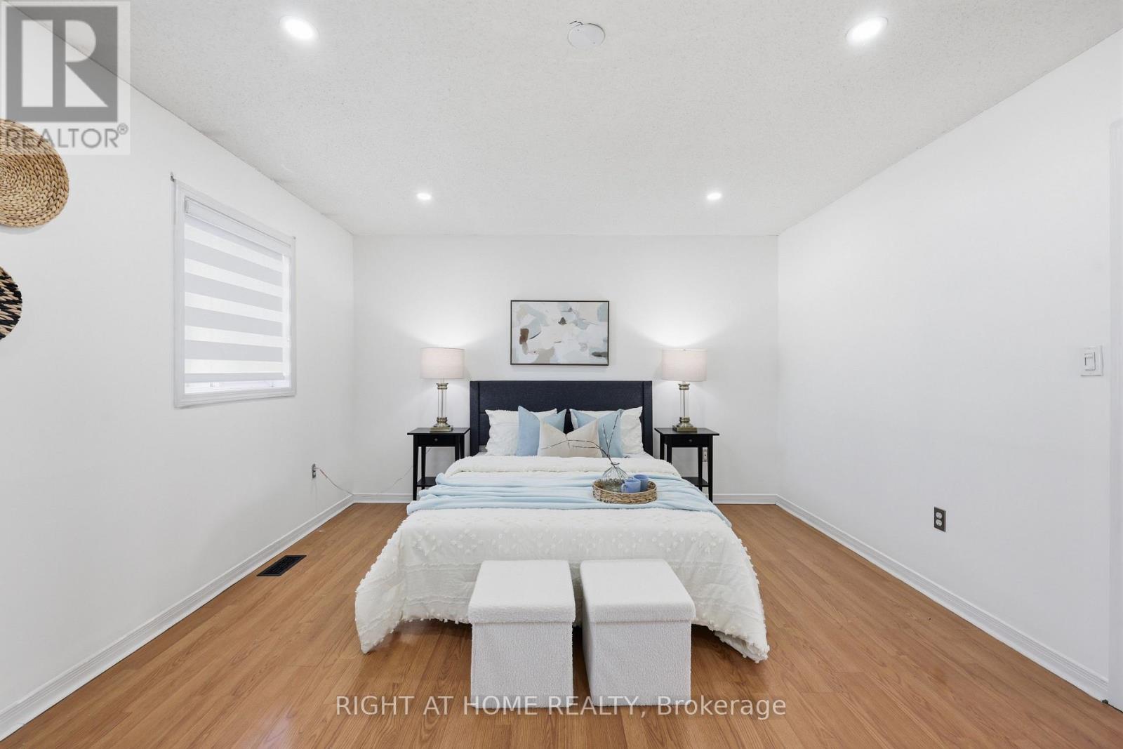 111 Gollins Drive, Milton (De Dempsey), Ontario  L9T 6J9 - Photo 20 - W12931858