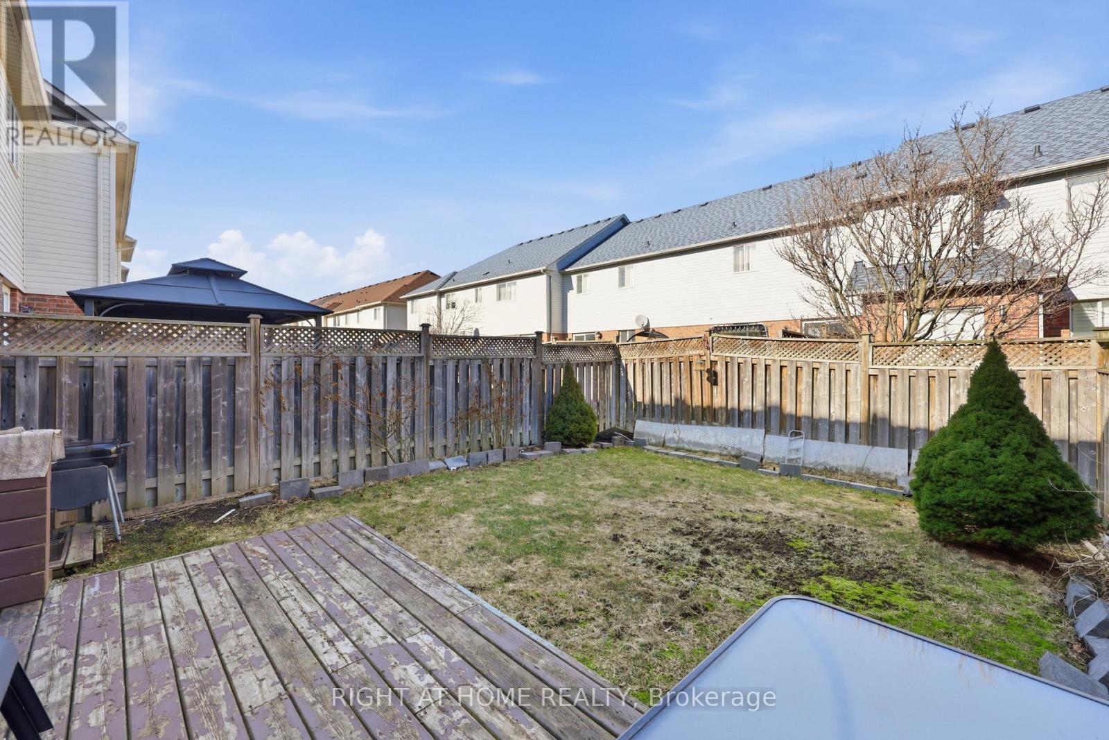 111 Gollins Drive, Milton (De Dempsey), Ontario  L9T 6J9 - Photo 34 - W12931858