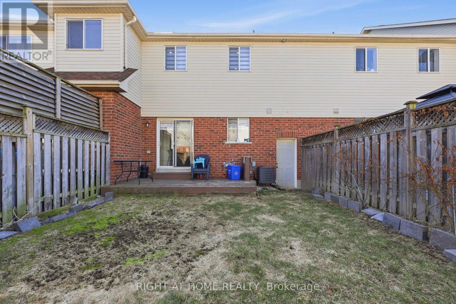 111 Gollins Drive, Milton (De Dempsey), Ontario  L9T 6J9 - Photo 37 - W12931858