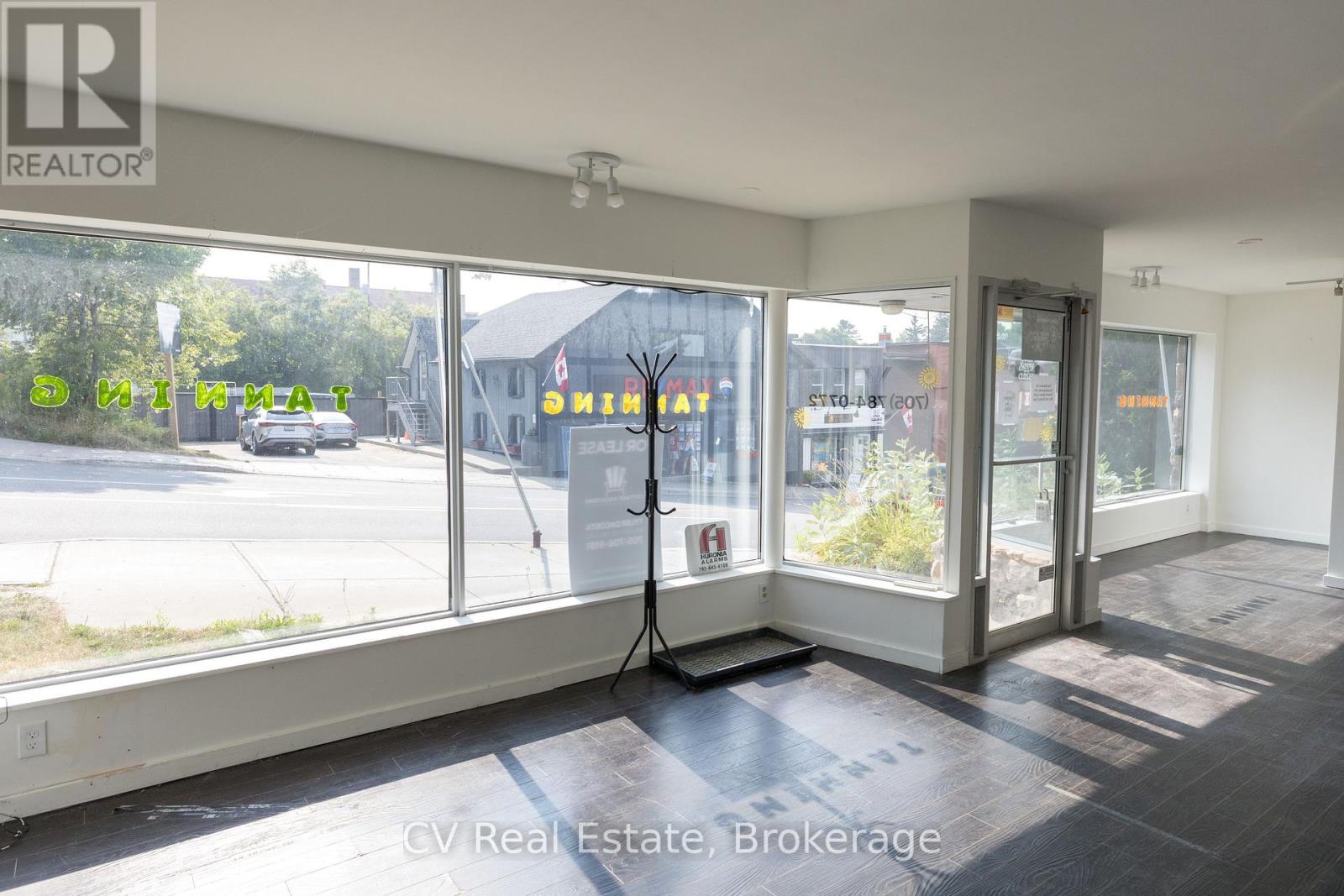 10 Brunel Road, Huntsville, Ontario  P1H 2A9 - Photo 28 - X12861936