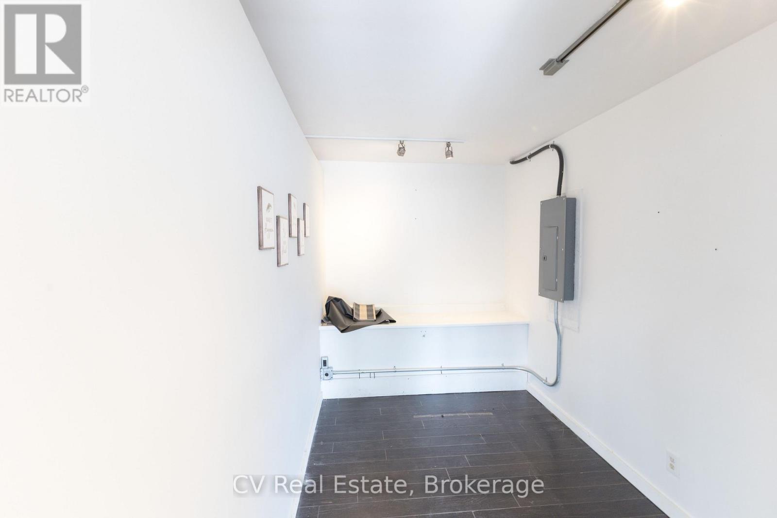 10 Brunel Road, Huntsville, Ontario  P1H 2A9 - Photo 30 - X12861936