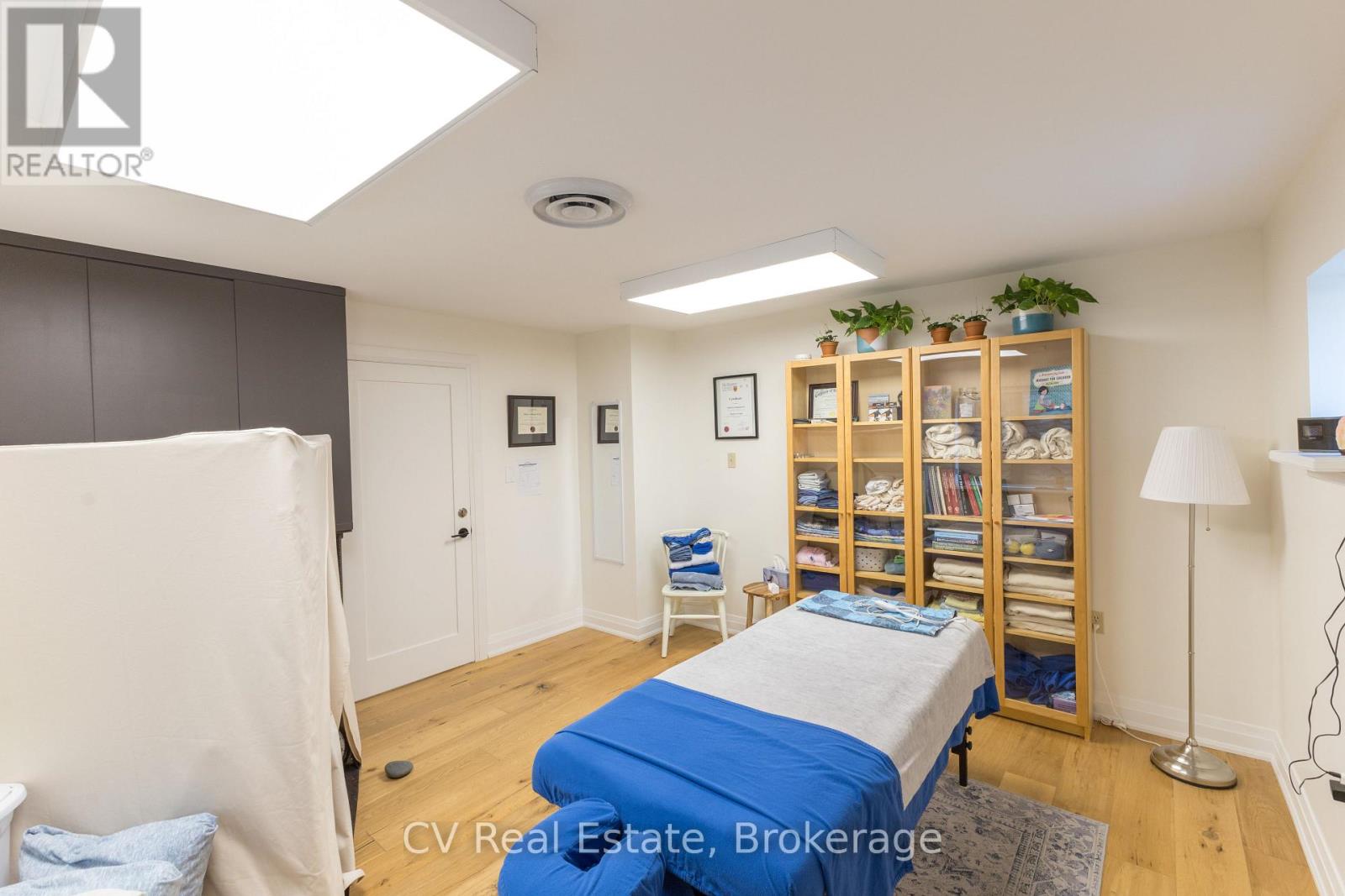 10 Brunel Road, Huntsville, Ontario  P1H 2A9 - Photo 6 - X12861936