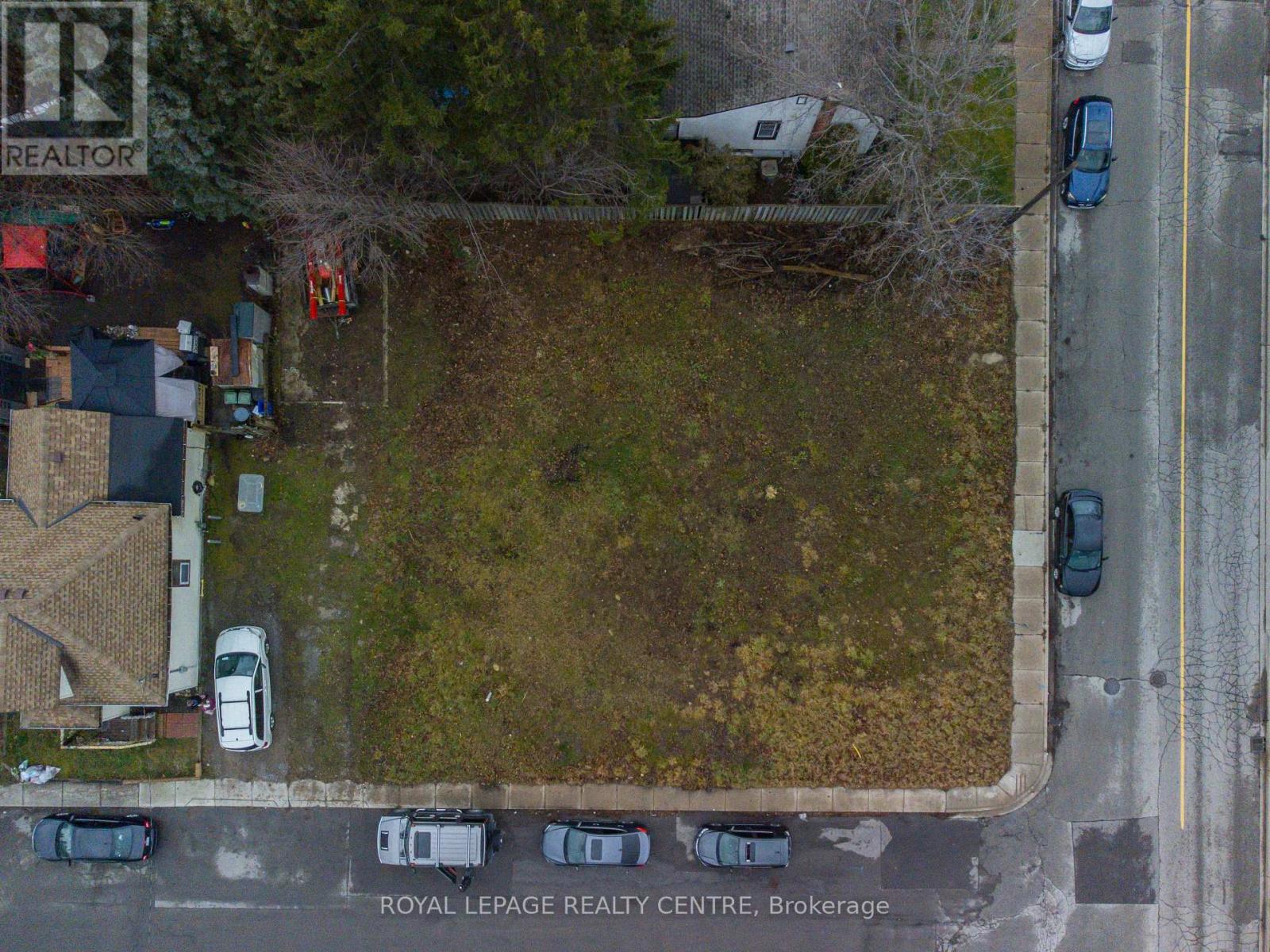 4 Thorpe Street, Hamilton, Ontario  L9H 1K3 - Photo 4 - X12931864