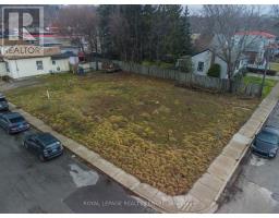 4 THORPE STREET, Hamilton, Ontario