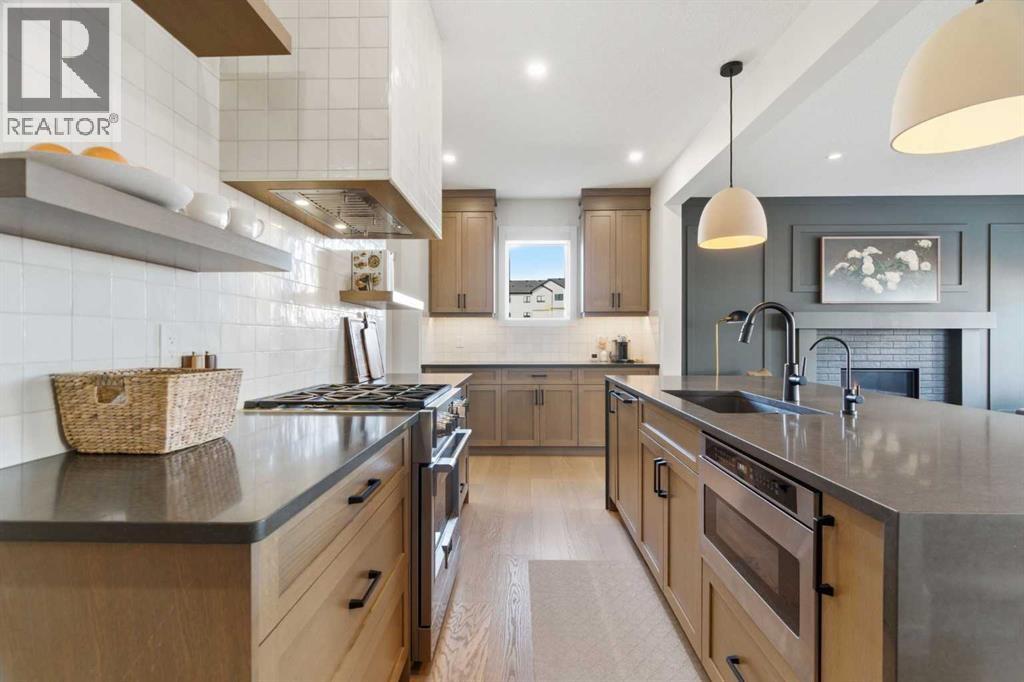 42 Creekside Avenue SW, Calgary, Alberta  T2X 4A9 - Photo 15 - A2285114