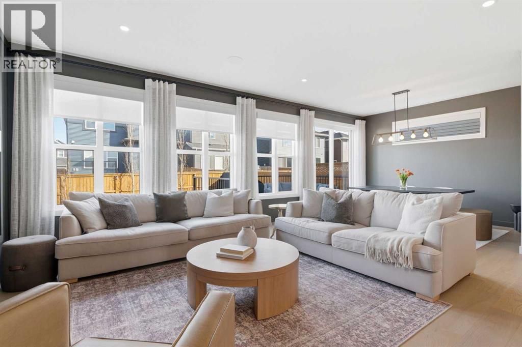 42 Creekside Avenue SW, Calgary, Alberta  T2X 4A9 - Photo 5 - A2285114