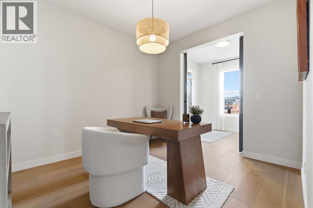 42 Creekside Avenue SW, Calgary, Alberta  T2X 4A9 - Photo 23 - A2285114