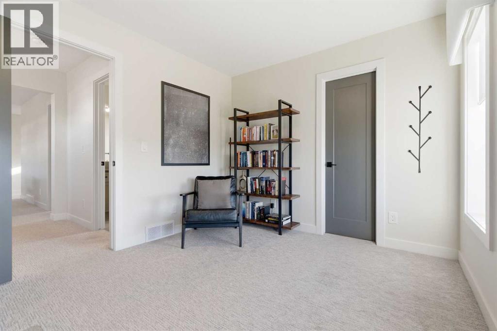 42 Creekside Avenue SW, Calgary, Alberta  T2X 4A9 - Photo 37 - A2285114