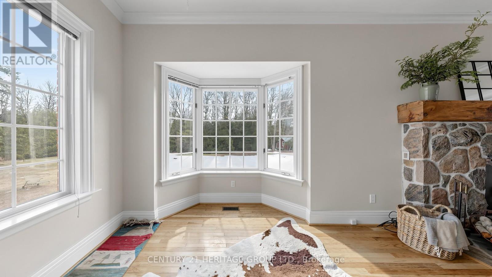 21455 Warden Avenue, East Gwillimbury, Ontario  L0G 1R0 - Photo 23 - N12910654