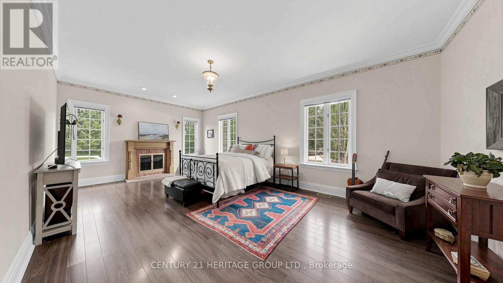 21455 Warden Avenue, East Gwillimbury, Ontario  L0G 1R0 - Photo 26 - N12910654