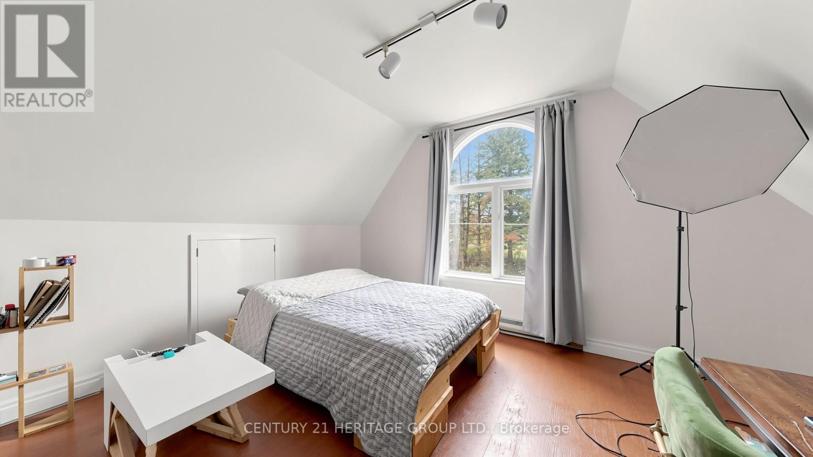 21455 Warden Avenue, East Gwillimbury, Ontario  L0G 1R0 - Photo 32 - N12910654