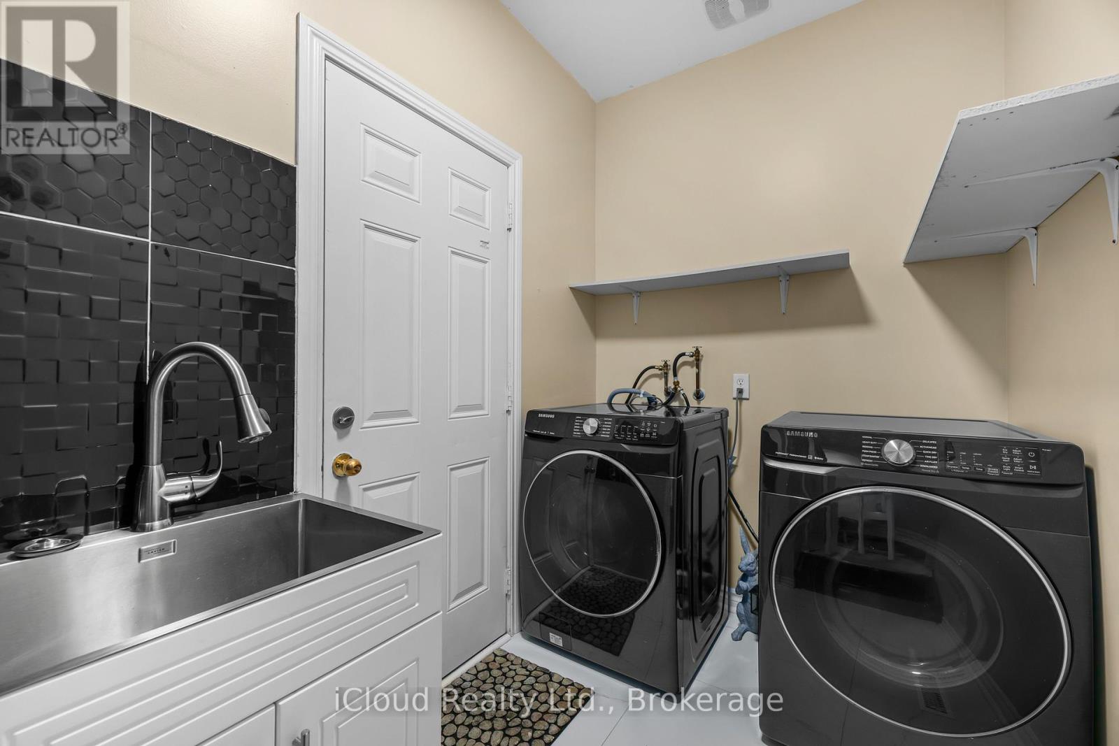 75 Iron Block Drive, Brampton (Northwest Sandalwood Parkway), Ontario  L7A 0J1 - Photo 8 - W12931732