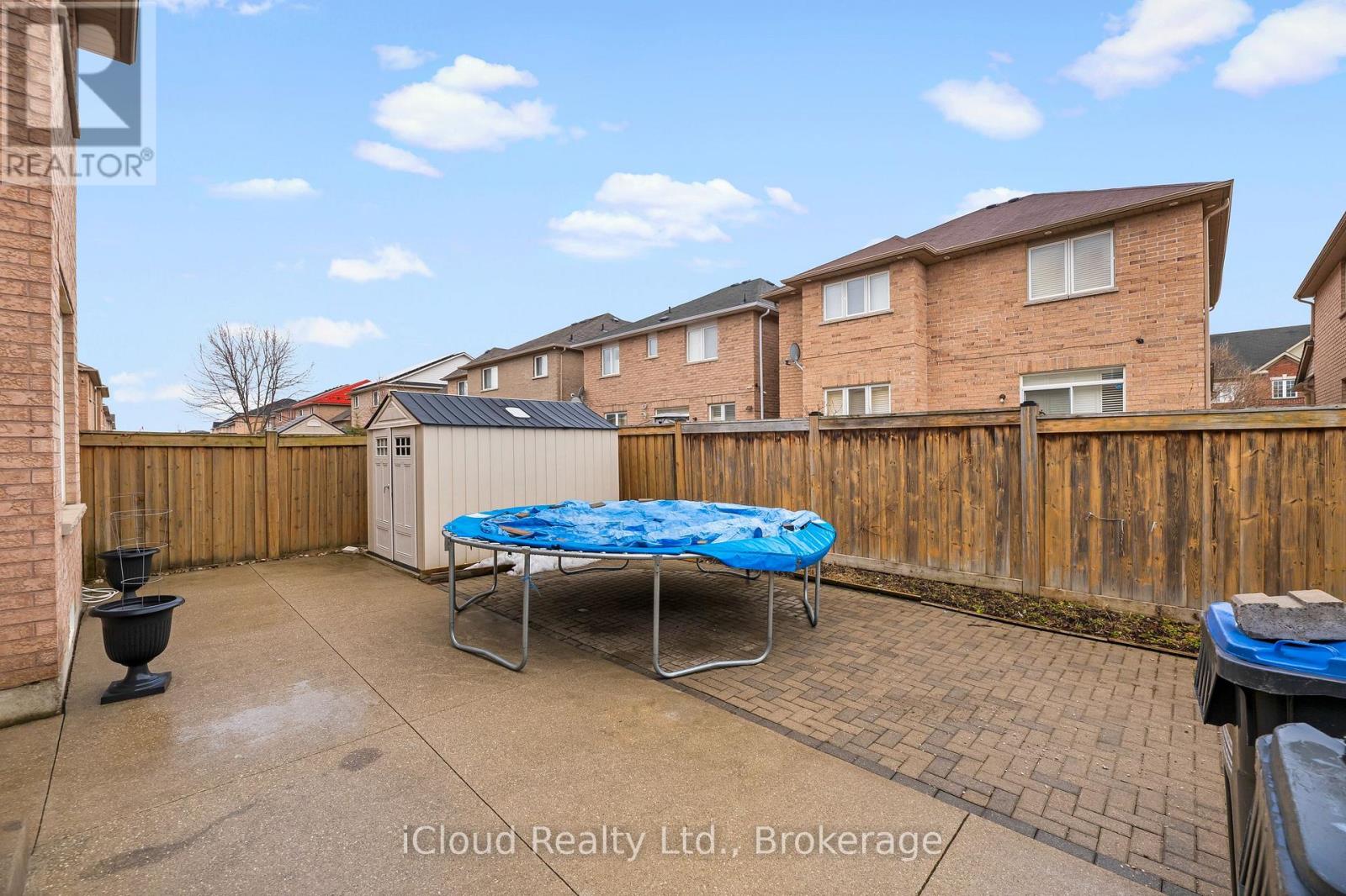 75 Iron Block Drive, Brampton (Northwest Sandalwood Parkway), Ontario  L7A 0J1 - Photo 5 - W12931732