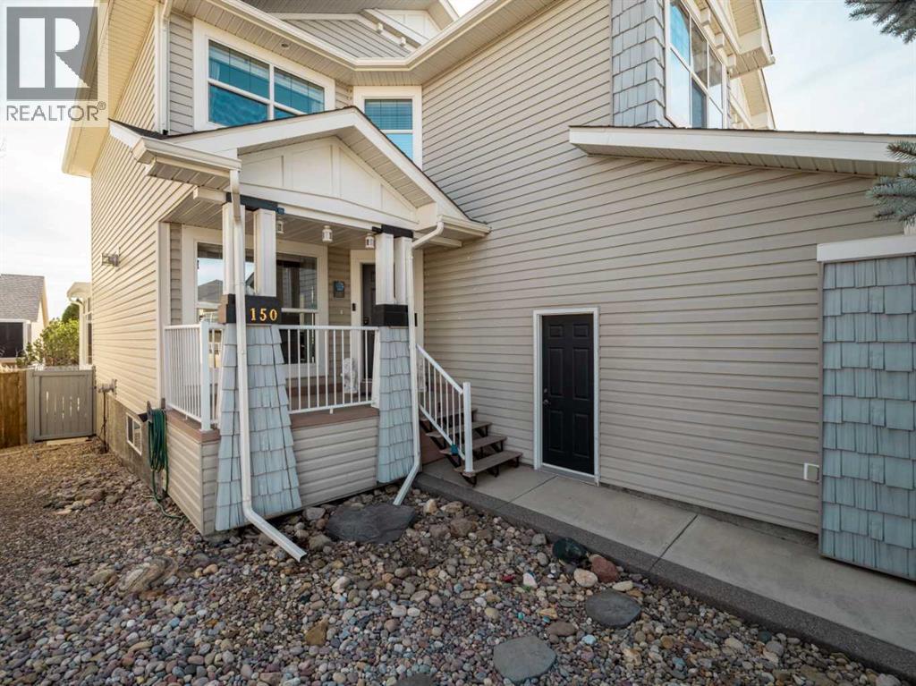150 Fairmont Boulevard S, Lethbridge, Alberta  T1K 7R5 - Photo 2 - A2296290