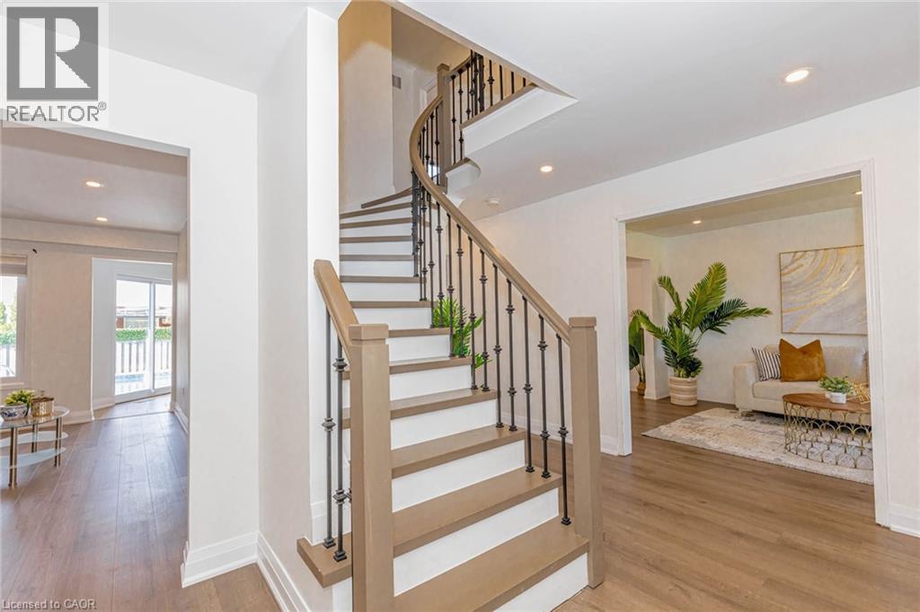 33 Meaghan Street, Waterdown, Ontario  L8B 0H5 - Photo 6 - 40815554