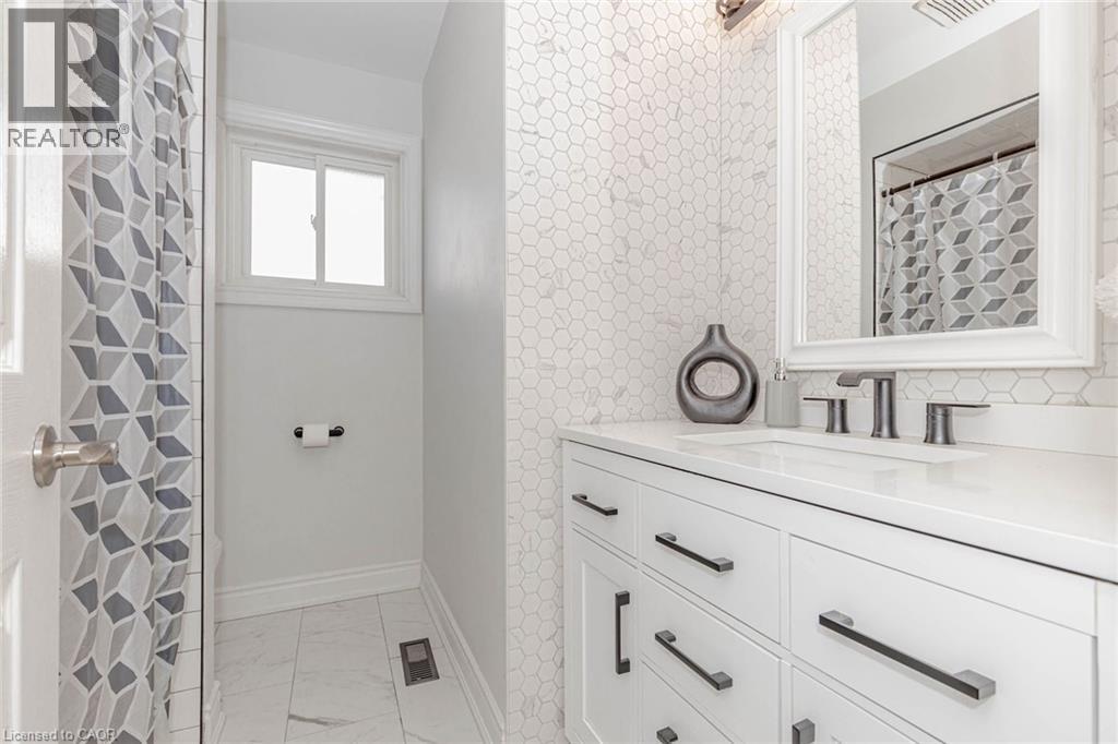 33 Meaghan Street, Waterdown, Ontario  L8B 0H5 - Photo 33 - 40815554