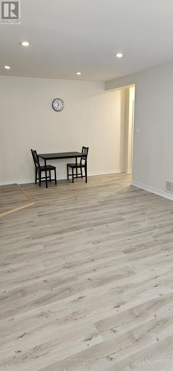 Basement Unit 1 - 92 Alexis Boulevard, Toronto, Ontario  M3H 2P7 - Photo 11 - C12931884