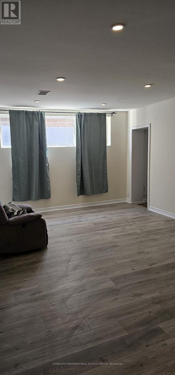 Basement Unit 1 - 92 Alexis Boulevard, Toronto, Ontario  M3H 2P7 - Photo 13 - C12931884