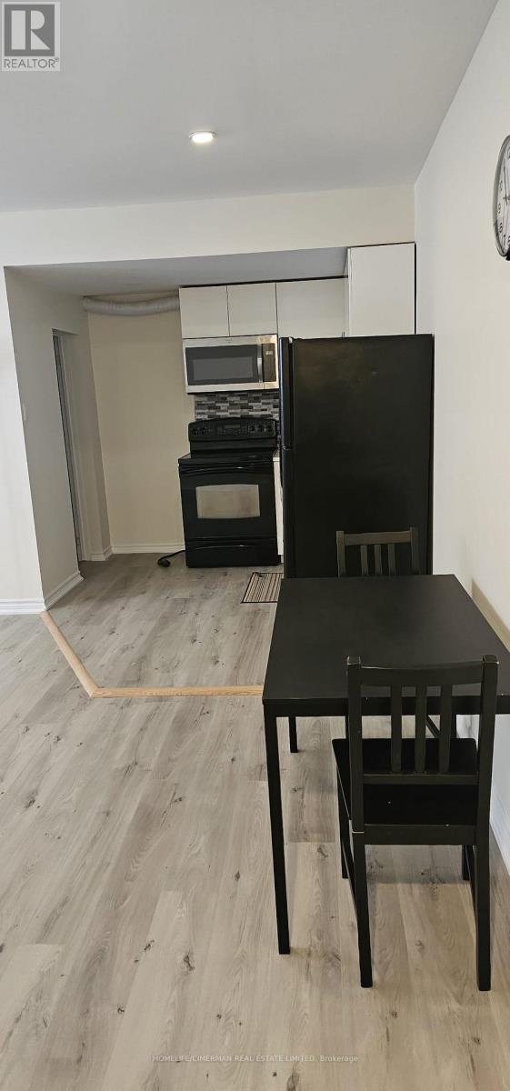 Basement Unit 1 - 92 Alexis Boulevard, Toronto, Ontario  M3H 2P7 - Photo 9 - C12931884