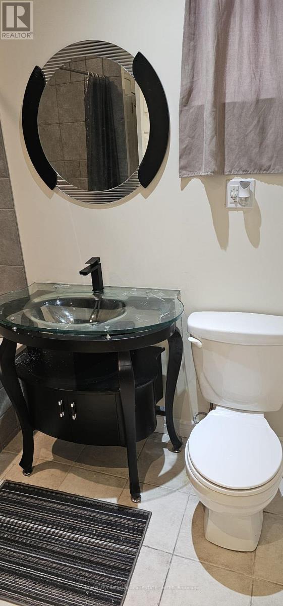 Basement Unit 2 - 92 Alexis Boulevard, Toronto, Ontario  M3H 2P7 - Photo 15 - C12931886