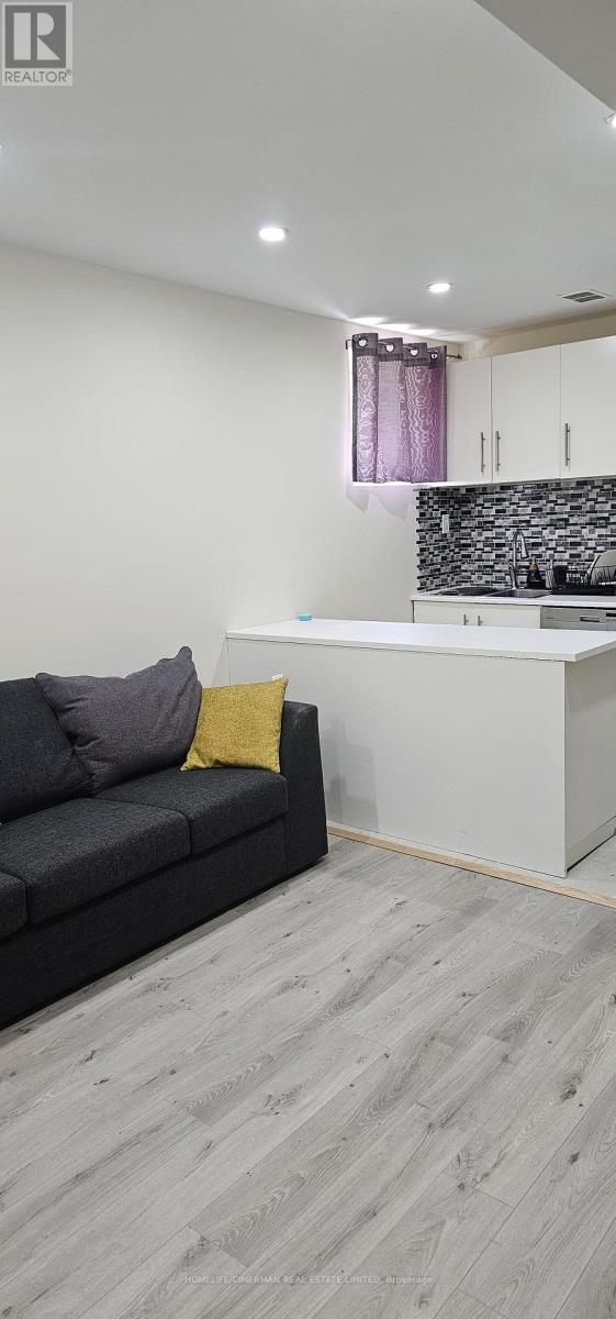 Basement Unit 2 - 92 Alexis Boulevard, Toronto, Ontario  M3H 2P7 - Photo 9 - C12931886