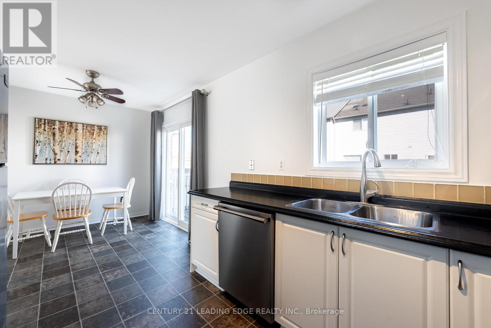 308 Sparrow Circle, Pickering, Ontario  L1V 6Y3 - Photo 20 - E12931896