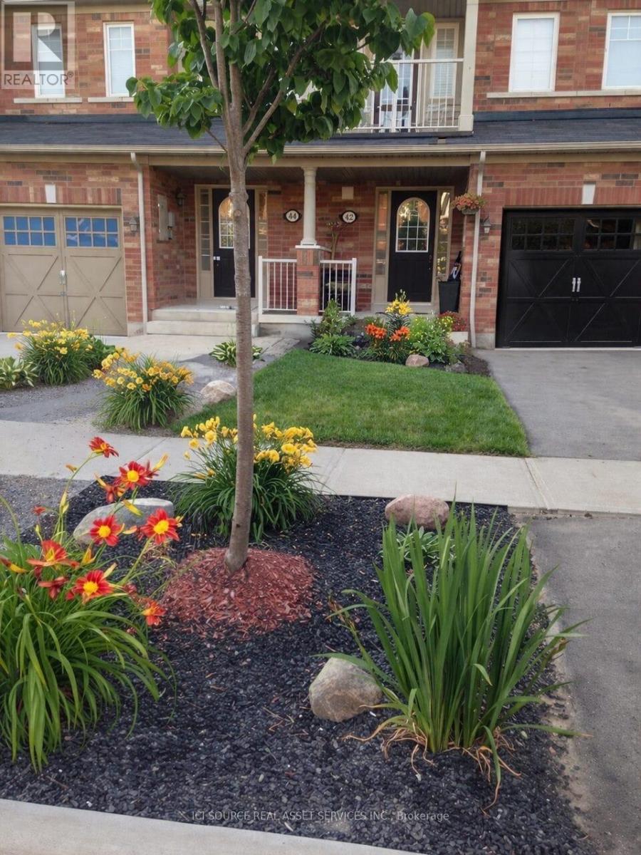 42 KEYWOOD STREET, Ajax, Ontario