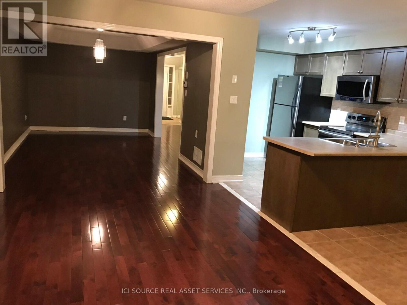 42 Keywood Street, Ajax, Ontario L1Z 2E5 - Photo 5 - E12931934