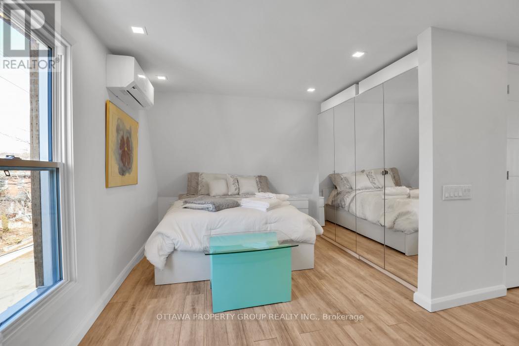 C - 149 Concord Street S, Ottawa, Ontario  K1S 0Z3 - Photo 9 - X12931946