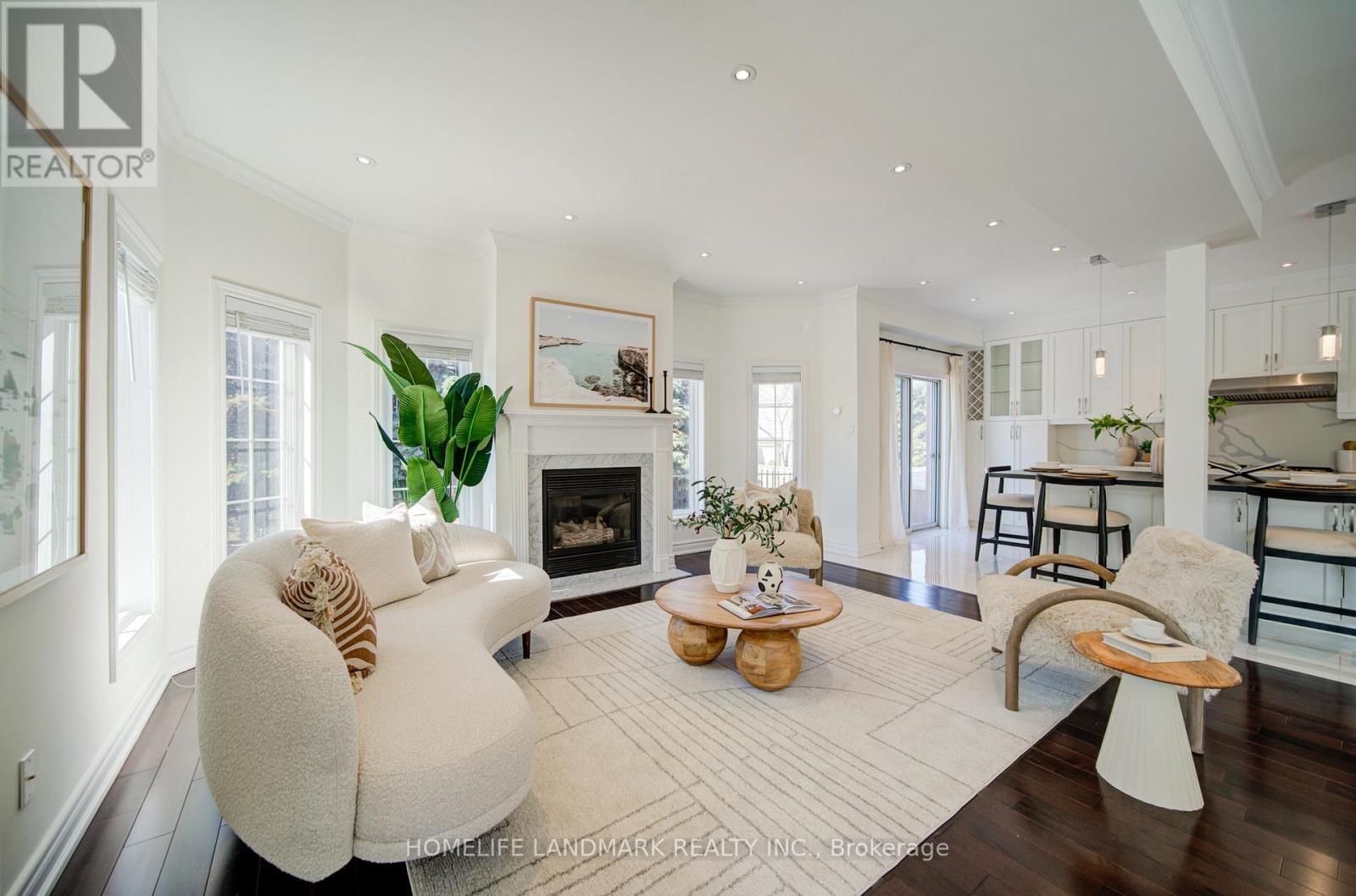 282 Manhattan Drive, Markham, Ontario  L3P 6V4 - Photo 10 - N12931916