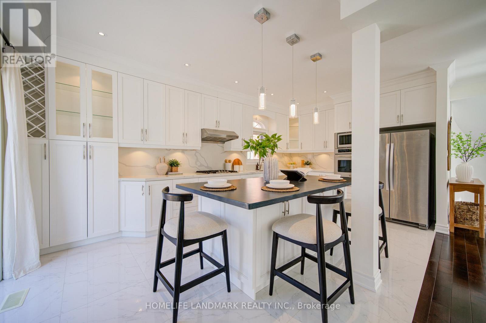 282 Manhattan Drive, Markham, Ontario  L3P 6V4 - Photo 13 - N12931916