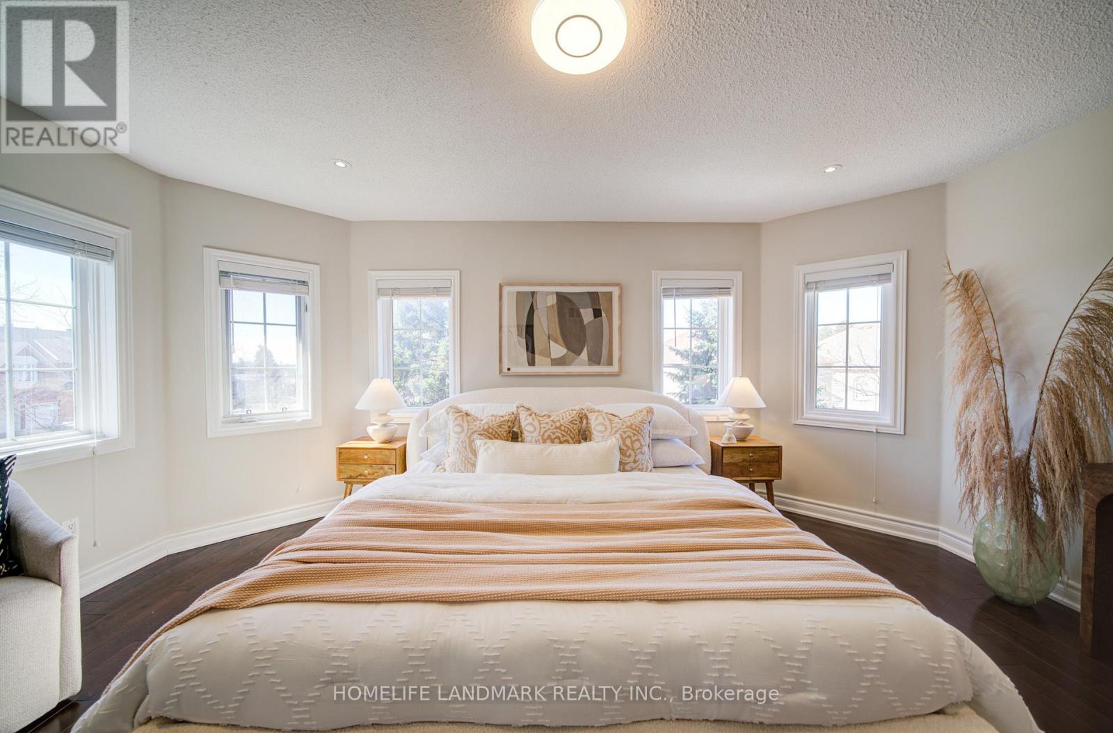 282 Manhattan Drive, Markham, Ontario  L3P 6V4 - Photo 23 - N12931916