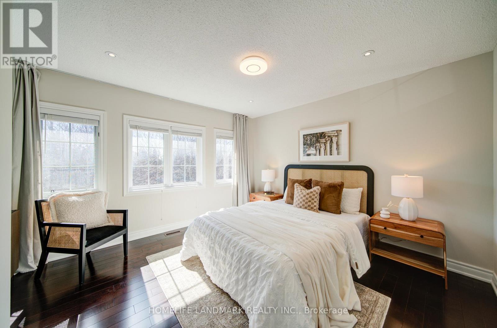 282 Manhattan Drive, Markham, Ontario  L3P 6V4 - Photo 35 - N12931916