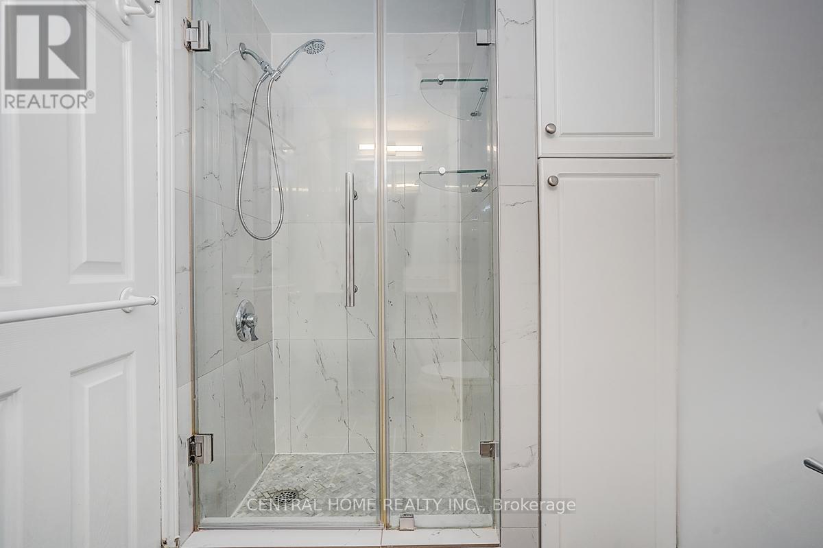 Lower - 36 Sherwood Forest Drive, Markham, Ontario  L3P 1P8 - Photo 12 - N12931928