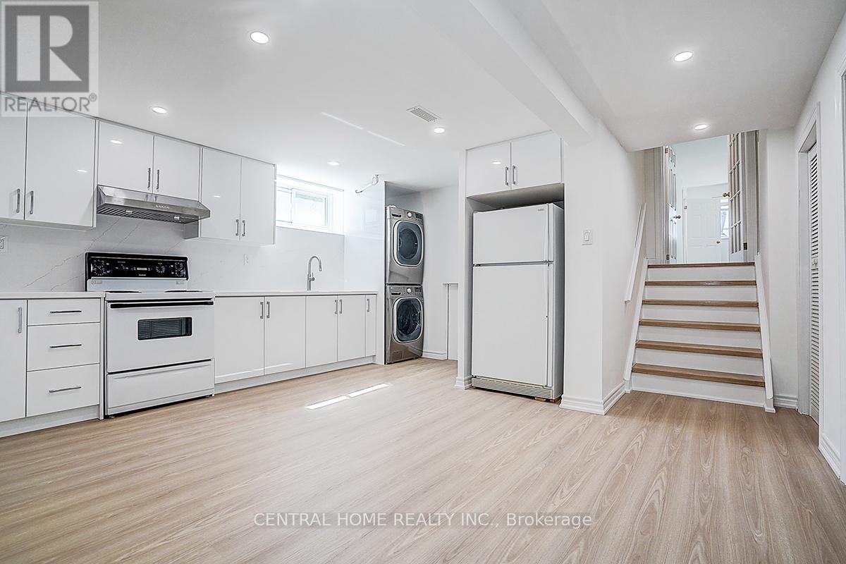 Lower - 36 Sherwood Forest Drive, Markham, Ontario  L3P 1P8 - Photo 14 - N12931928