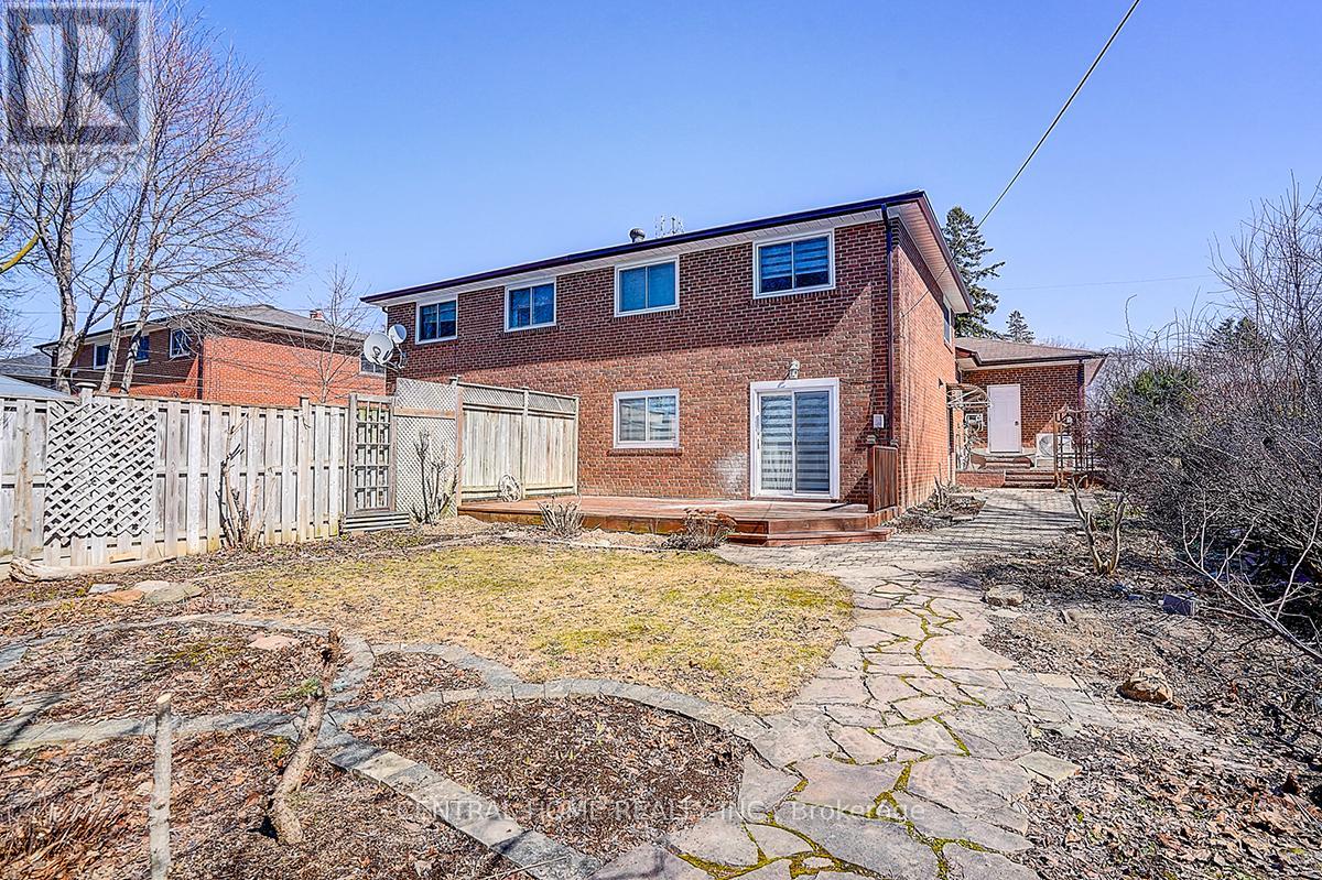 Lower - 36 Sherwood Forest Drive, Markham, Ontario  L3P 1P8 - Photo 25 - N12931928