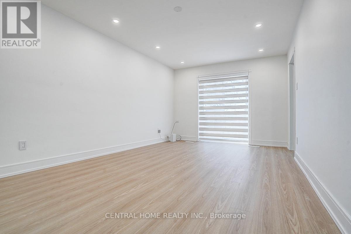 Lower - 36 Sherwood Forest Drive, Markham, Ontario  L3P 1P8 - Photo 5 - N12931928